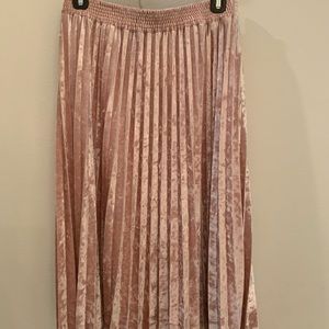 Pink velvet pleated midi skirt NWOT